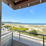 Ξενοδοχείο Sea View 2*