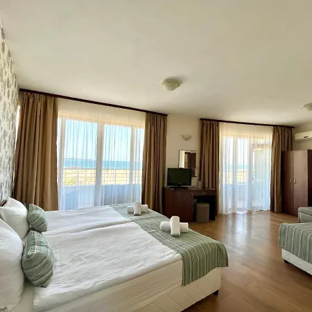 Sea View فندق 2*