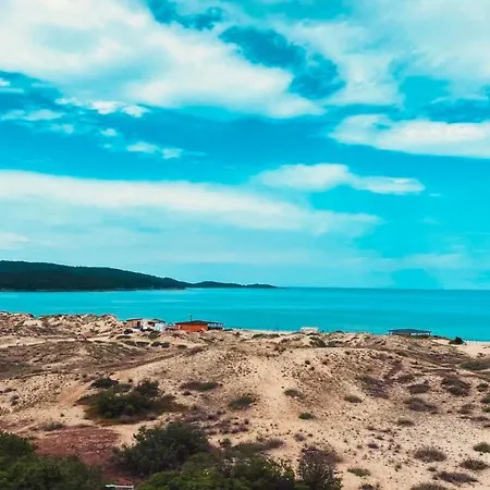 Sea View فندق