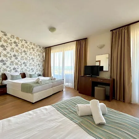 فندق Sea View 2*